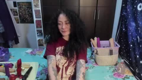  Wen  online show from 18, 12, 2025