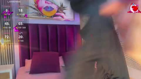 Snapshot of laura_aristizabal_19 chatting on 28, 10, 2025 Laura online show from 28, 10, 2025