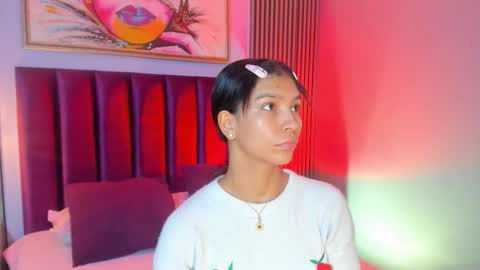 Snapshot of laura_aristizabal_19 chatting on 16, 11, 2025 Laura online show from 16, 11, 2025