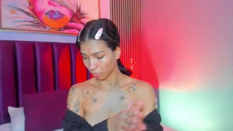 Snapshot of laura_aristizabal_19 chatting on 20, 11, 2025 Laura online show from 20, 11, 2025