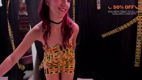 Laura Bonnet  online show from 31, 10, 2025