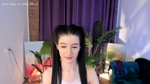 Laura online show from 30, 1, 2025