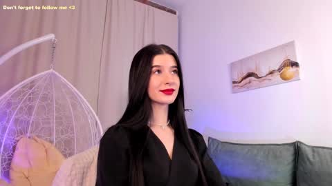 Laura online show from 3, 2, 2025