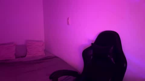 Snapshot of laura_d23 chatting on 3, 3, 2026 laura online show from 3, 3, 2026