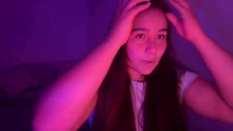 Snapshot of laura_d23 chatting on 10, 3, 2026 laura online show from 10, 3, 2026