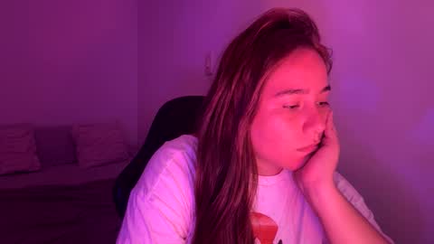 Snapshot of laura_d23 chatting on 19, 3, 2026 laura online show from 19, 3, 2026