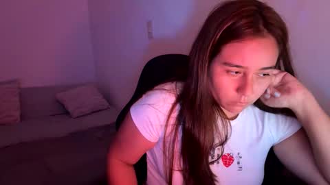 Snapshot of laura_d23 chatting on 22, 3, 2026 laura online show from 22, 3, 2026