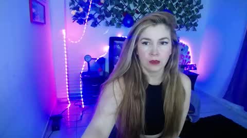 laura evans  online show from 3, 10, 2025