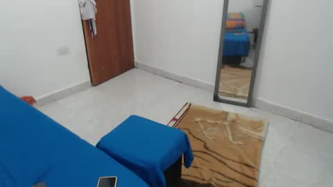 laura_foxx2379 online show from 7, 1, 2026