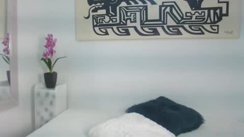 Laura Gibson online show from 3, 2, 2026