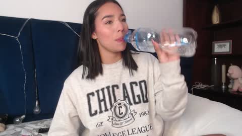 Snapshot of laura_golden1 chatting on 25, 1, 2025 lLAURA online show from 25, 1, 2025