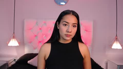 Snapshot of laura_golden1 chatting on 22, 10, 2025 lLAURA online show from 22, 10, 2025