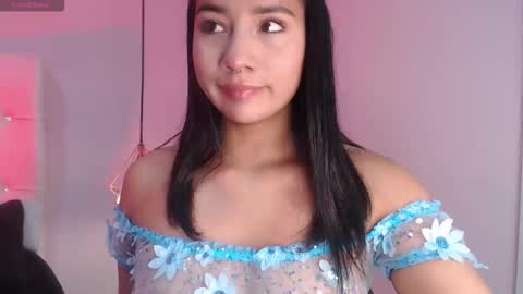 Snapshot of laura_golden1 chatting on 23, 10, 2025 lLAURA online show from 23, 10, 2025