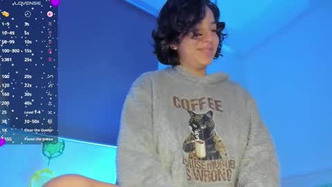 Snapshot of laura_hills18 chatting on 13, 10, 2025 Lura online show from 13, 10, 2025