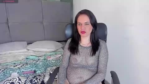 laura hotties online show from 6, 3, 2025