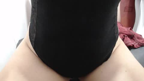 Snapshot of laura_hotyy chatting on 2, 11, 2025 Laura online show from 2, 11, 2025