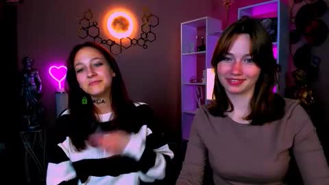 laura_queen_ online show from 28, 9, 2025