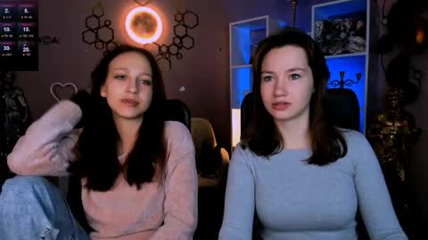 laura_queen_ online show from 23, 11, 2025