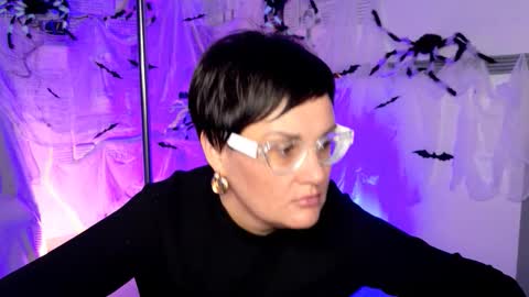 Snapshot of lauradavidsons chatting on 16, 10, 2025 lauradavidsons online show from 16, 10, 2025