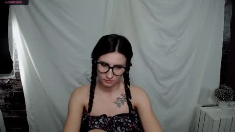 Laura online show from 23, 1, 2025