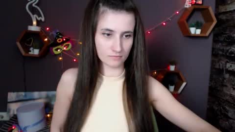 Laura online show from 28, 2, 2025