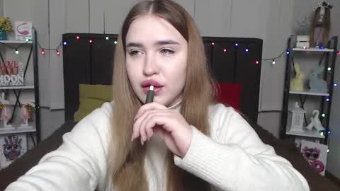 Snapshot of laurahlot chatting on 19, 1, 2025 LauraHlot online show from 19, 1, 2025