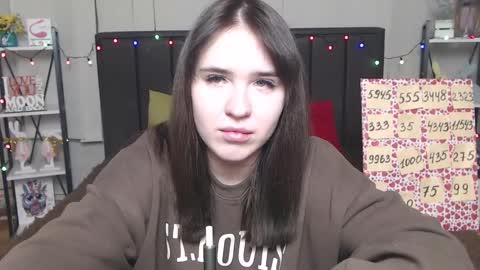 Snapshot of laurahlot chatting on 2, 2, 2025 LauraHlot online show from 2, 2, 2025