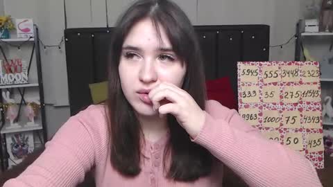 Snapshot of laurahlot chatting on 6, 2, 2025 LauraHlot online show from 6, 2, 2025