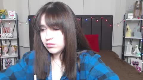 Snapshot of laurahlot chatting on 10, 2, 2025 LauraHlot online show from 10, 2, 2025