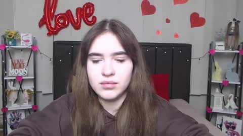 Snapshot of laurahlot chatting on 24, 2, 2025 LauraHlot online show from 24, 2, 2025