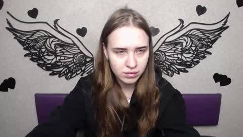 Snapshot of laurahlot chatting on 4, 10, 2025 LauraHlot online show from 4, 10, 2025