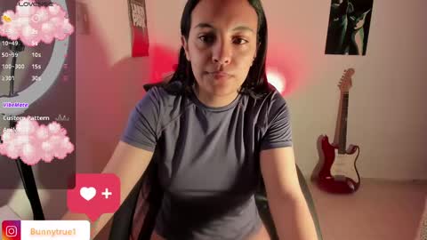 Snapshot of lauraohana chatting on 25, 2, 2025 lauraohana online show from 25, 2, 2025