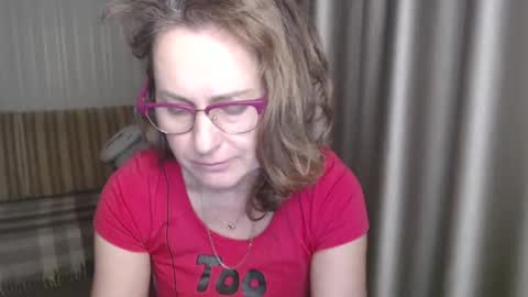 Lauraoven1 online show from 12, 1, 2025
