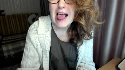 Lauraoven1 online show from 6, 2, 2026