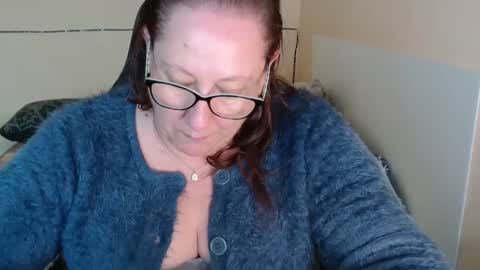 Snapshot of laureanne50 chatting on 18, 2, 2025 laureanne online show from 18, 2, 2025