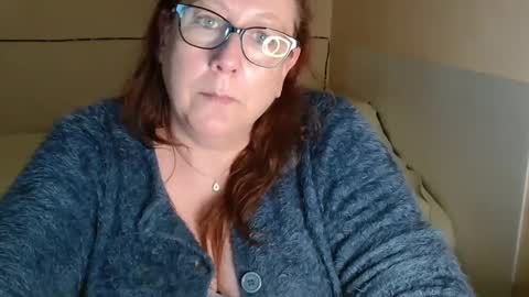 Snapshot of laureanne50 chatting on 10, 3, 2025 laureanne online show from 10, 3, 2025