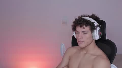 Laureent online show from 17, 10, 2025