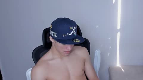 Laureent online show from 30, 11, 2025