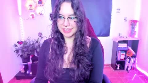  Im Lauren  independent model   online show from 22, 2, 2025