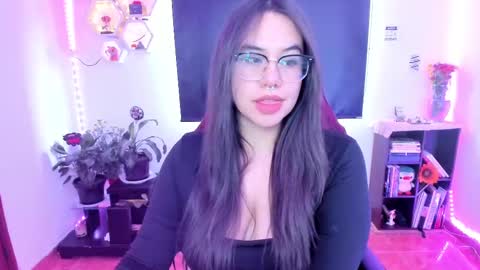  Im Lauren  independent model   online show from 22, 2, 2025