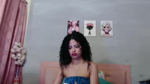 Snapshot of lauren_bacall1 chatting on 17, 11, 2025 Sara online show from 17, 11, 2025