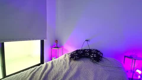    1      online show from 24, 10, 2025