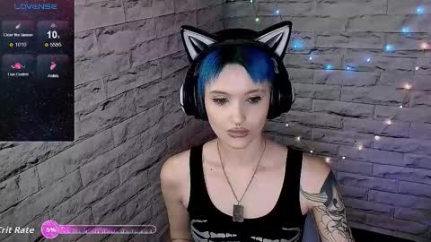 Snapshot of lauren_raquel chatting on 23, 10, 2025 Eva online show from 23, 10, 2025