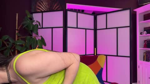 Snapshot of laurenbrite chatting on 23, 11, 2025 Lauren Brite online show from 23, 11, 2025