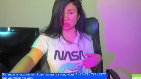 onlyfan laureng7 - 7 laureng2 online show from 1, 3, 2025