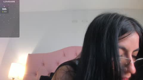 laurenn_smitth online show from 11, 12, 2024