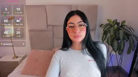 laurenn_smitth online show from 4, 10, 2025