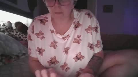 laurenstlaurent18 online show from 8, 10, 2025