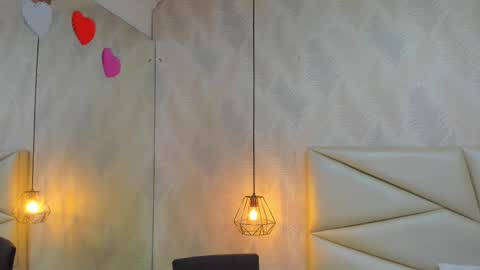 Snapshot of laurettedela_roux chatting on 6, 11, 2025 Laurent online show from 6, 11, 2025