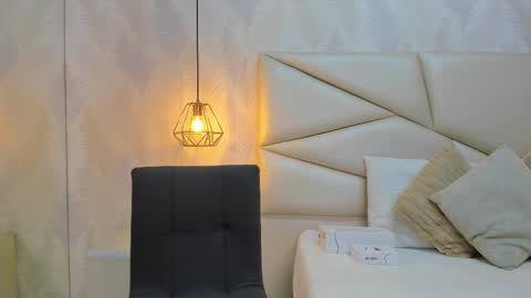 Snapshot of laurettedela_roux chatting on 10, 11, 2025 Laurent online show from 10, 11, 2025